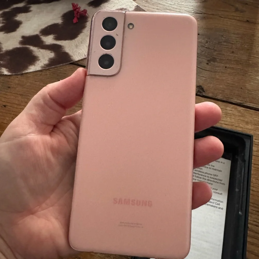 Samsung Galaxy S21 5G Black Box with Rose Gold S Accent